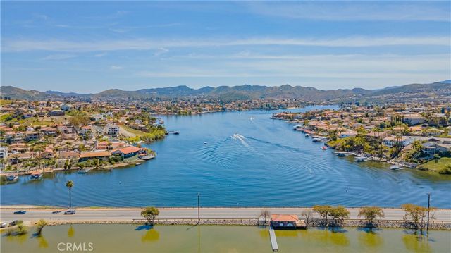 22733 Inspiration, Canyon Lake, CA 92587