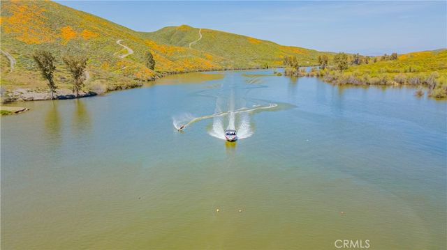 22733 Inspiration, Canyon Lake, CA 92587