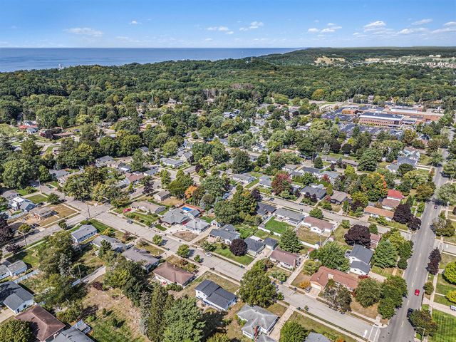 428 Ohio Avenue, Grand Haven, MI 49417