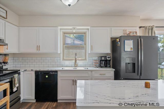 1205 E CARLSON ST, Cheyenne, WY 82009