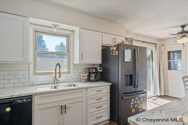 1205 E CARLSON ST, Cheyenne, WY 82009