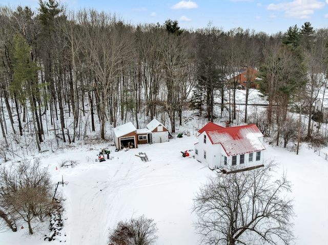 92 Squannacook Rd, Shirley, MA 01464