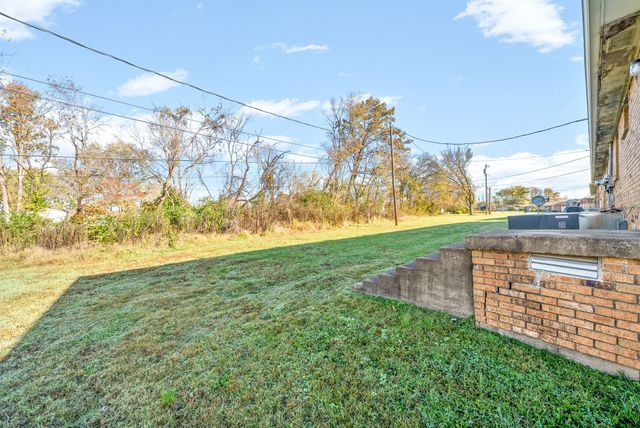 113 Tandy Dr Apt B, Clarksville, TN 37042