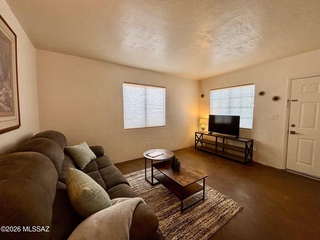 4135 E Bellevue Street, Tucson, AZ 85712