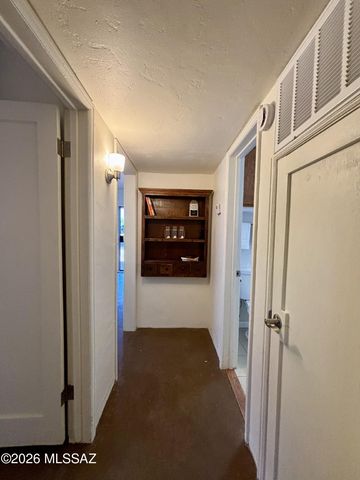4135 E Bellevue Street, Tucson, AZ 85712