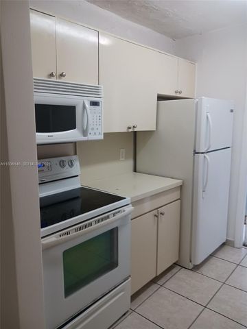 2700 NE 135th Street 30, North Miami, FL 33181