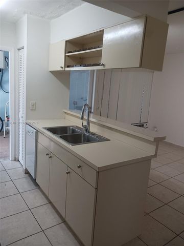 2700 NE 135th Street 30, North Miami, FL 33181