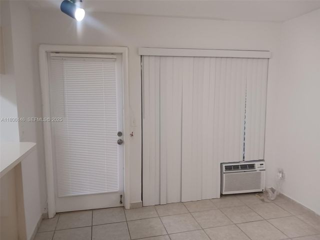 2700 NE 135th Street 30, North Miami, FL 33181