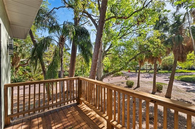 1320 CORAL WAY S, St Petersburg, FL 33705