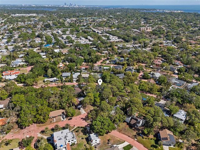1320 CORAL WAY S, St Petersburg, FL 33705