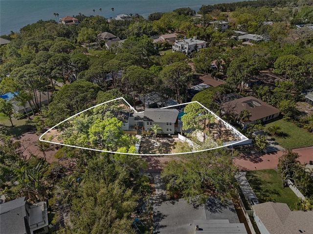 1320 CORAL WAY S, St Petersburg, FL 33705
