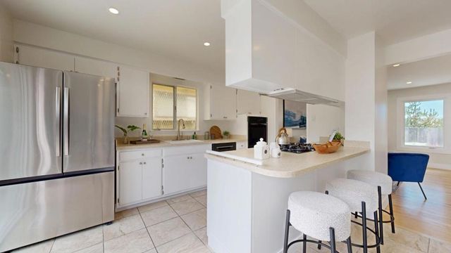 2660 Muirfield Circle, San Bruno, CA 94066