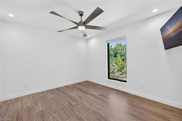 1211 Periwinkle WAY, Sanibel, FL 33957