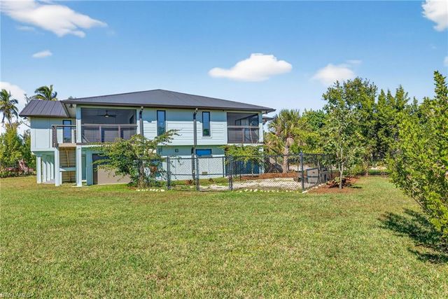 1211 Periwinkle WAY, Sanibel, FL 33957