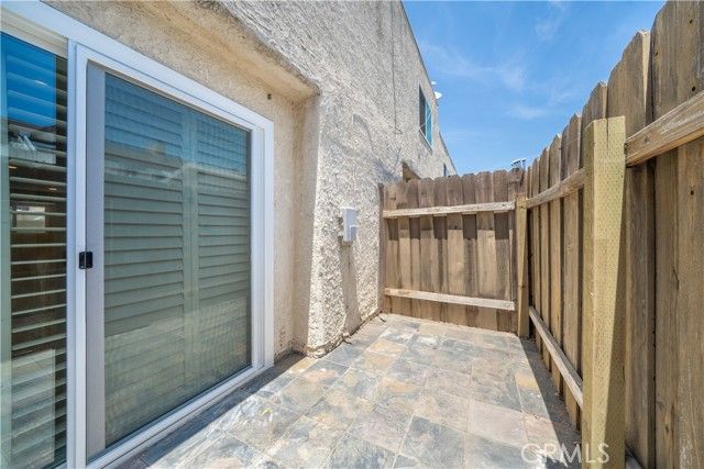 14947 Dickens Street 3, Sherman Oaks, CA 91403