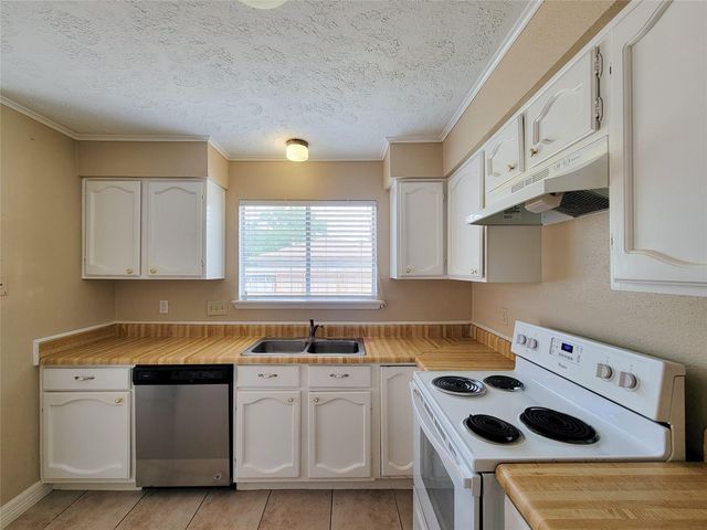 3415 Wingdale Court, Houston, TX 77082