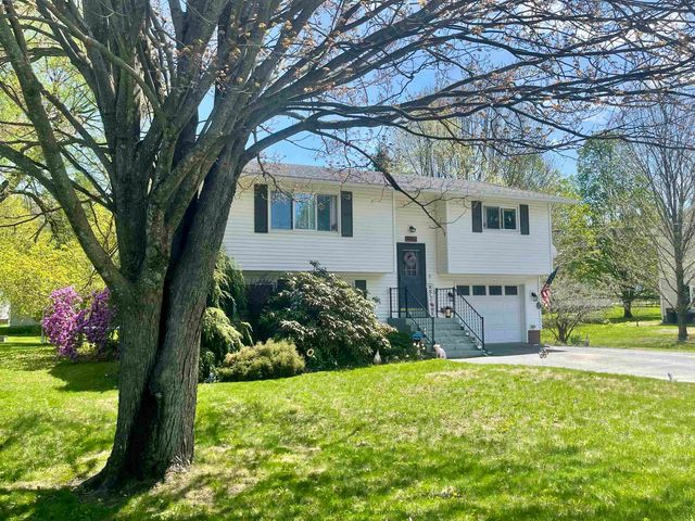 315 Jackson Street, Newport City, VT 05855