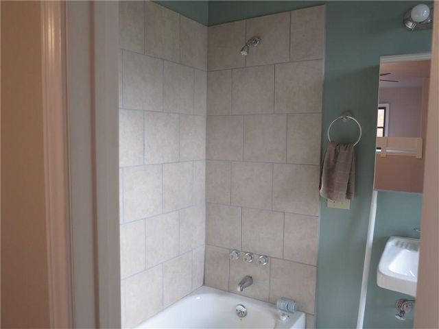 310 W University Ave B, Georgetown, TX 78626