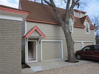 310 W University Ave B, Georgetown, TX 78626