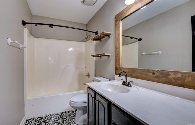 3712 Hazelwood Drive, Benton, AR 72015