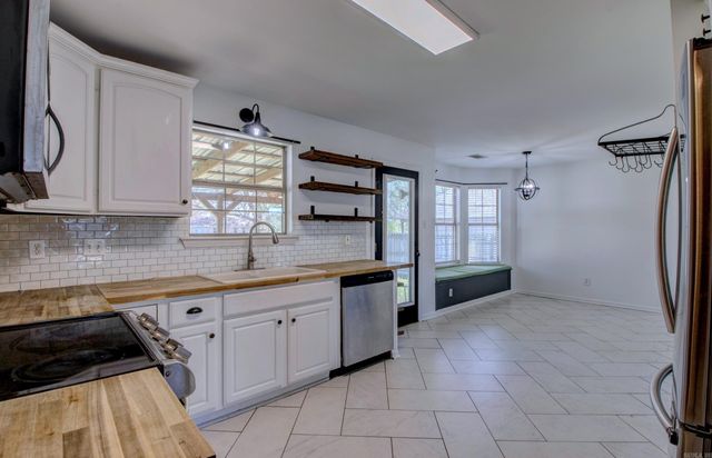 3712 Hazelwood Drive, Benton, AR 72015