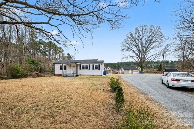 11733 Idlewild Road, Matthews, NC 28105