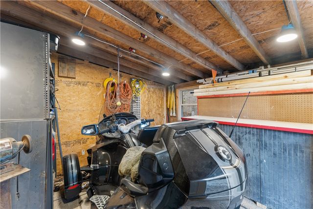 15722 Little Beaver Lane, Rogers, AR 72756