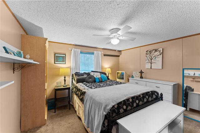 15722 Little Beaver Lane, Rogers, AR 72756