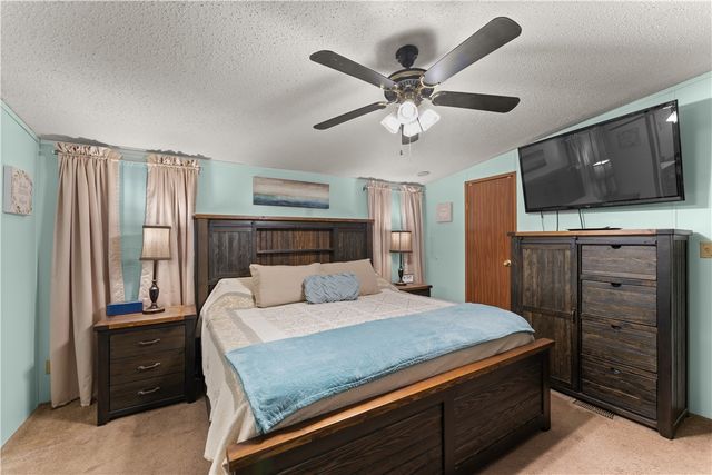 15722 Little Beaver Lane, Rogers, AR 72756