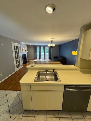 283 East Main 34, Norton, MA 02766