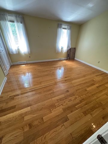 283 East Main 34, Norton, MA 02766