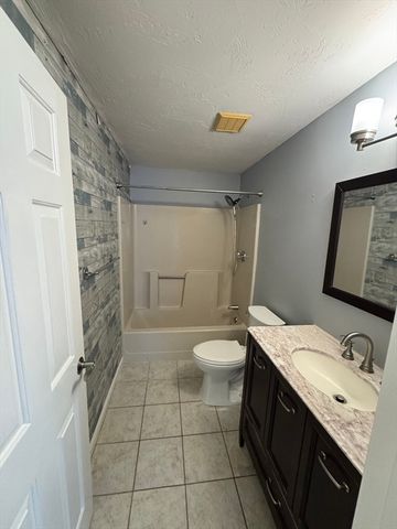 283 East Main 34, Norton, MA 02766