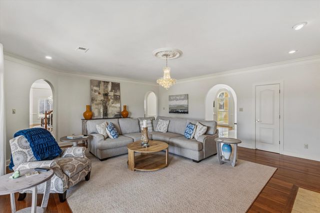 2540 HALLE PKY, Collierville, TN 38017