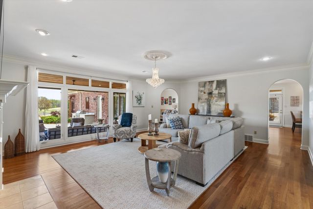 2540 HALLE PKY, Collierville, TN 38017