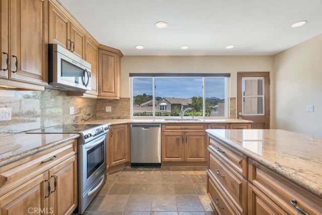 32124 Beachlake Lane, Westlake Village, CA 91361