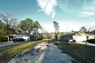 13 Sunny Hill Drive, Huntsville, TX 77340