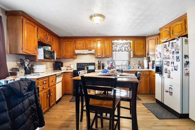 1791 Carew St, Springfield, MA 01104