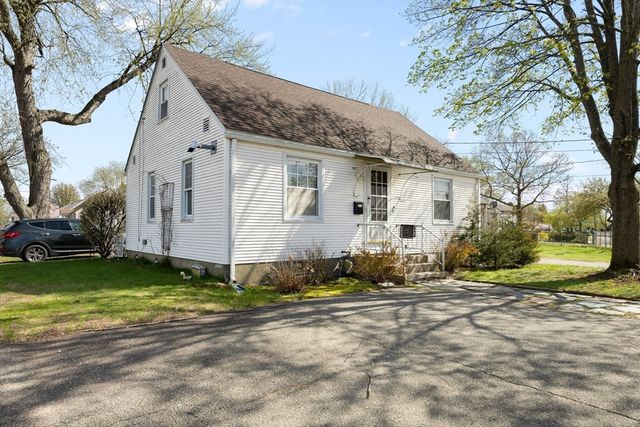 1791 Carew St, Springfield, MA 01104