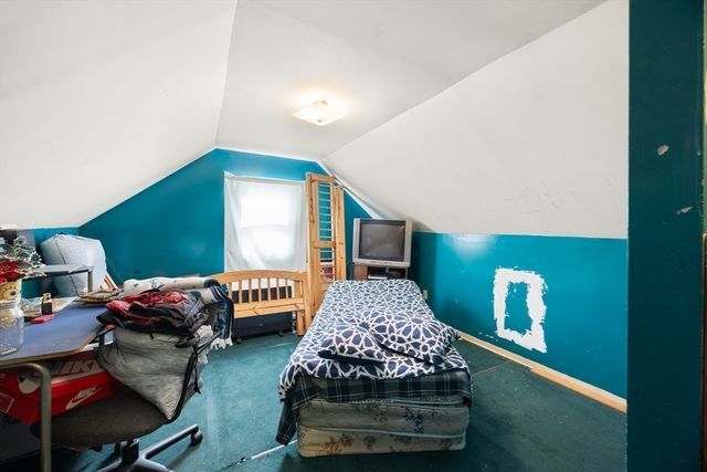 1791 Carew St, Springfield, MA 01104