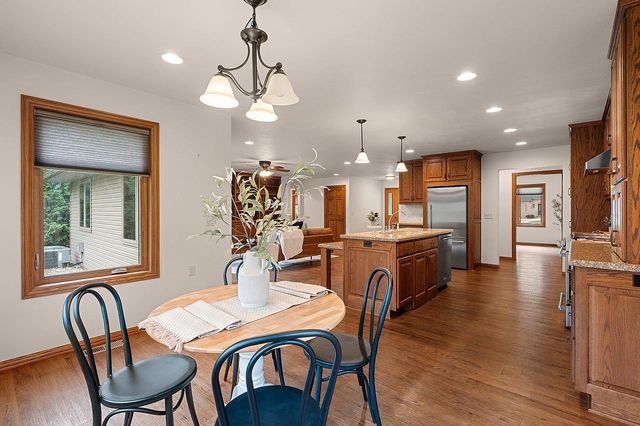2474 SHADY OAK DRIVE, Green Bay, WI 54304