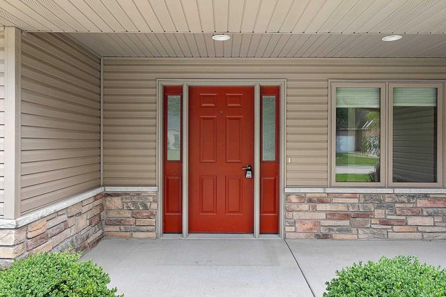 2474 SHADY OAK DRIVE, Green Bay, WI 54304