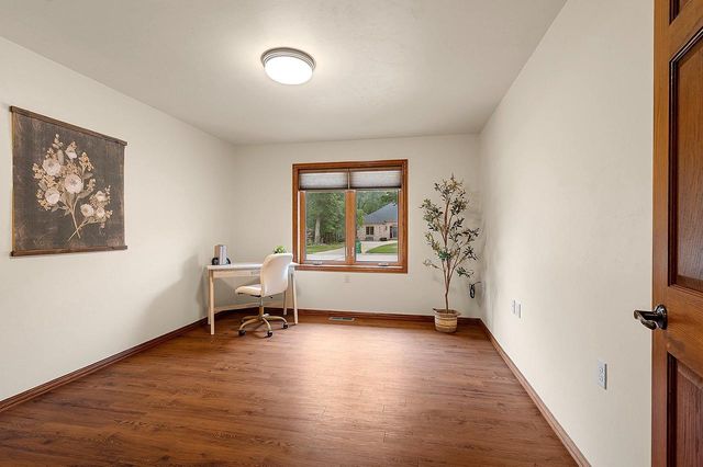 2474 SHADY OAK DRIVE, Green Bay, WI 54304