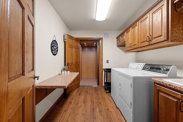 2474 SHADY OAK DRIVE, Green Bay, WI 54304