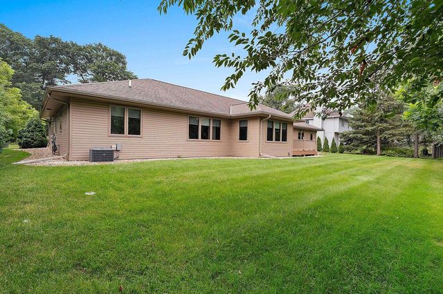 2474 SHADY OAK DRIVE, Green Bay, WI 54304