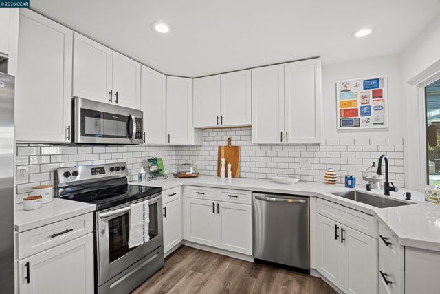 9953 Mangos Dr, San Ramon, CA 94583