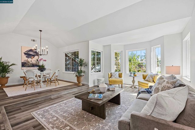 9953 Mangos Dr, San Ramon, CA 94583