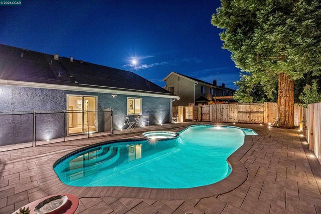 9953 Mangos Dr, San Ramon, CA 94583