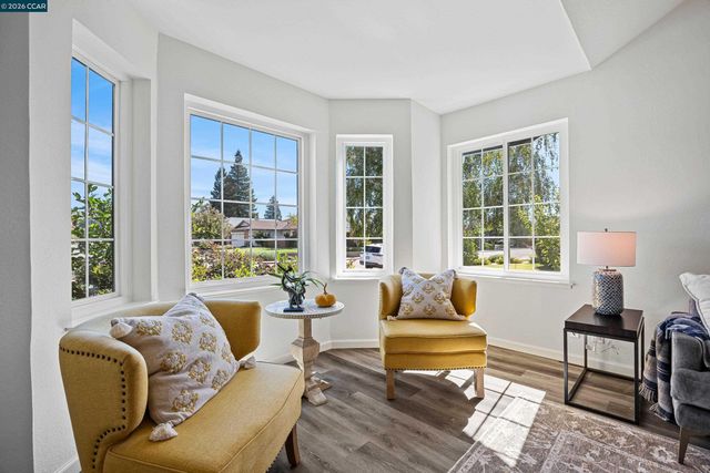 9953 Mangos Dr, San Ramon, CA 94583
