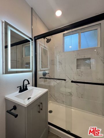 421 E Chevy Chase Drive 1, Glendale, CA 91205