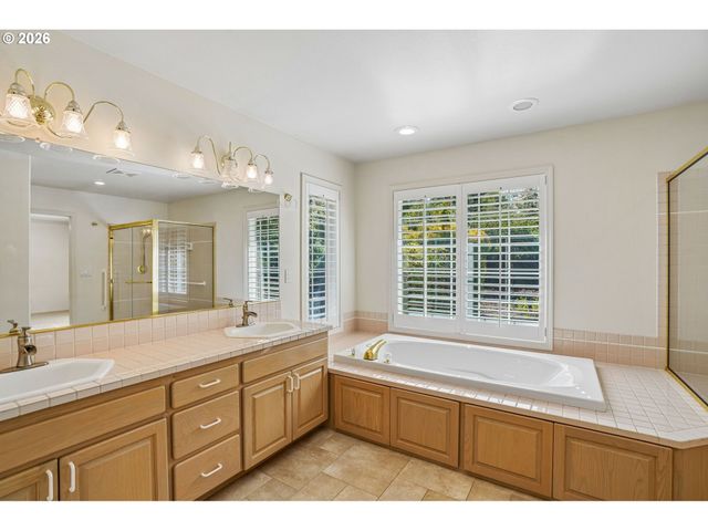 4715 Ne 142ND St, Vancouver, WA 98686